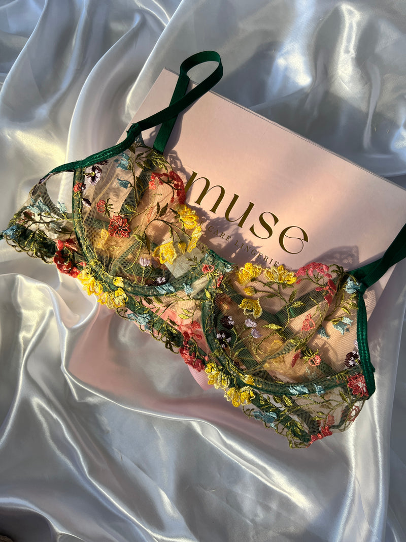 Muse-Lingerie-Emerald-Meadow-Set-Limitierte-Auflage